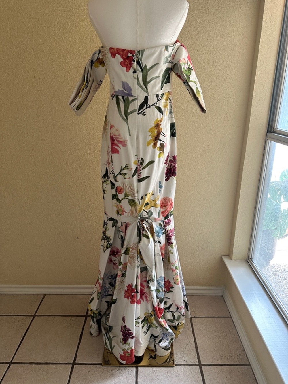 Mestiza New York Gloria Floral Off the Shoulder Mermaid Gown - Picture 10 of 16